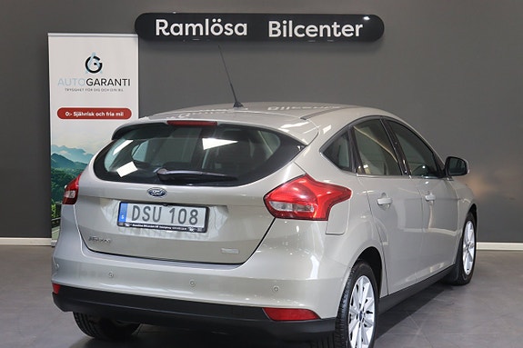 Ford Focus 9 of 24