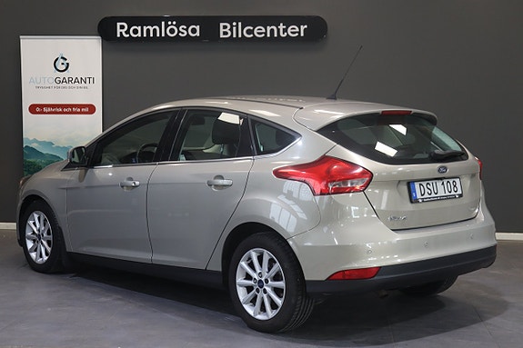 Ford Focus 13 of 24