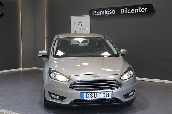 Ford Focus 5 of 24