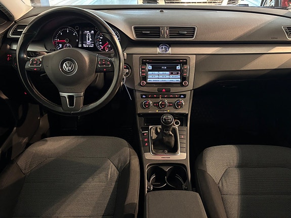 Volkswagen Passat 6 of 11