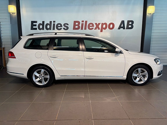 Volkswagen Passat 3 of 11