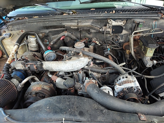 Chevrolet K2500 8 of 10