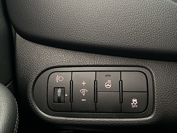 Kia Carens 18 of 27