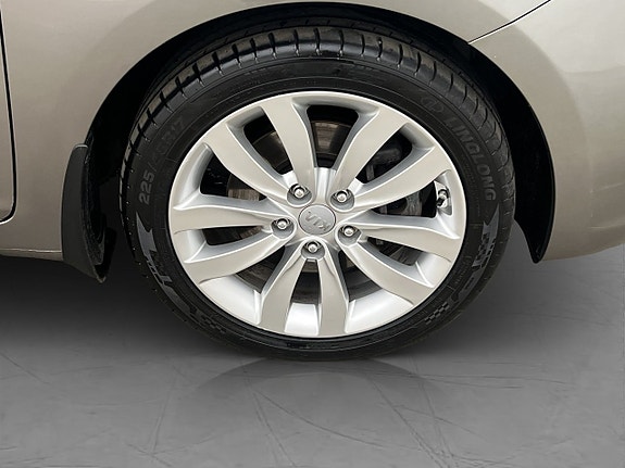 Kia Carens 27 of 27