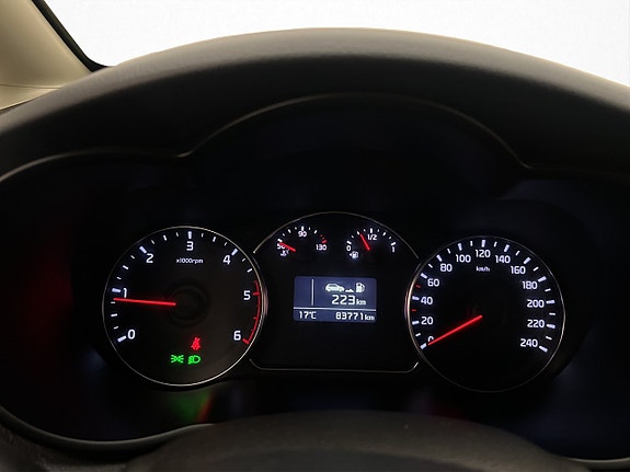 Kia Carens 17 of 27
