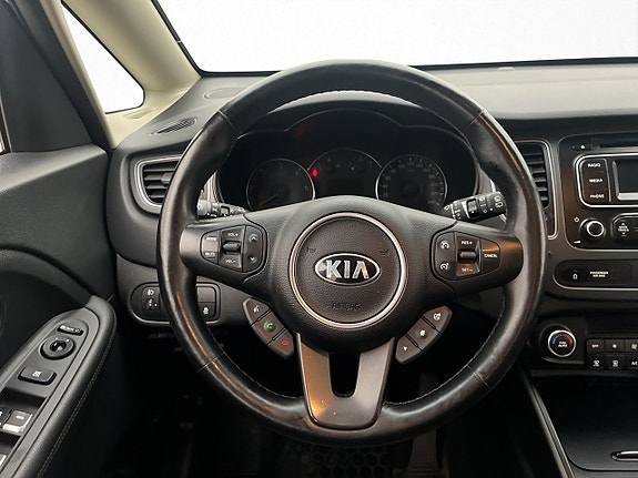 Kia Carens 15 of 27
