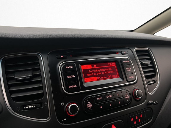 Kia Carens 22 of 27