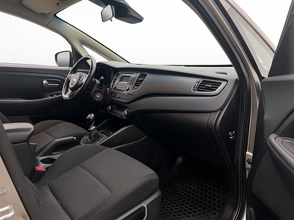 Kia Carens 19 of 27