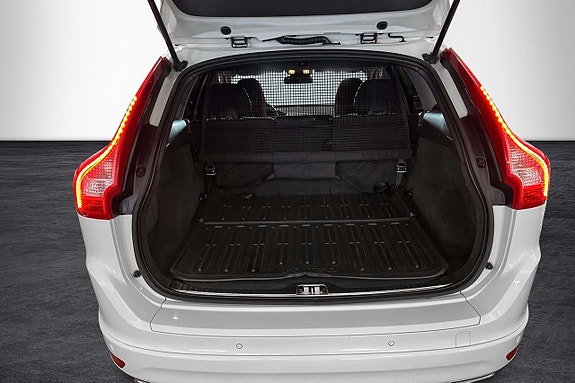 Volvo XC60 18 of 18