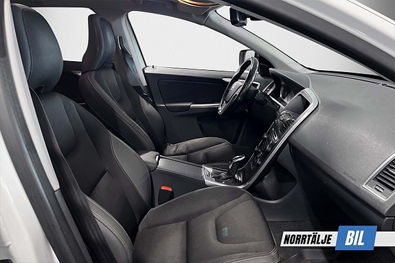 Volvo XC60 12 of 18
