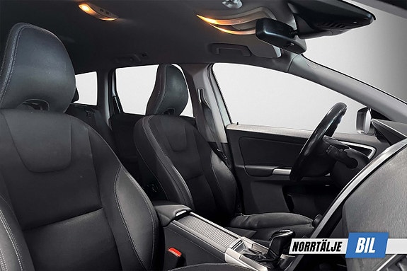 Volvo XC60 11 of 18