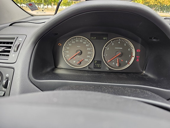Volvo S40 9 of 9