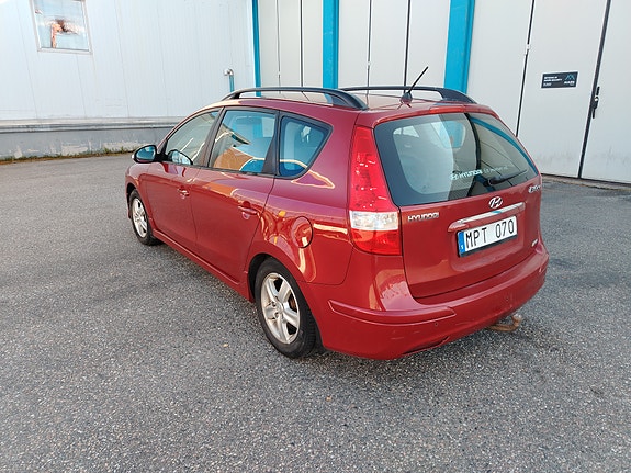 Hyundai i30 3 of 16
