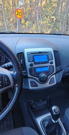 Hyundai i30 10 of 16