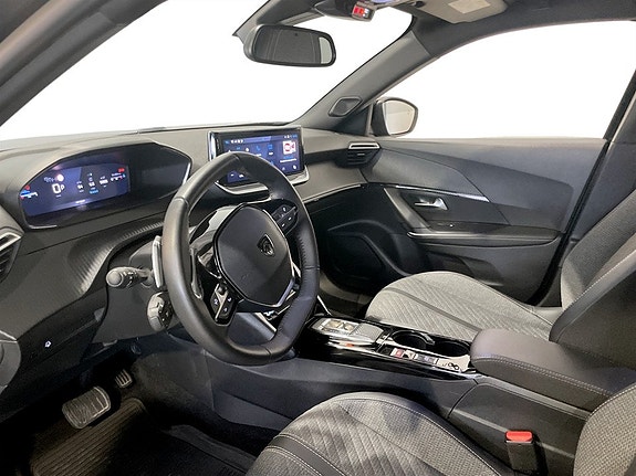 Peugeot 2008 4 of 15
