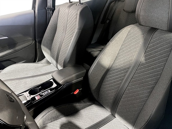 Peugeot 2008 5 of 15
