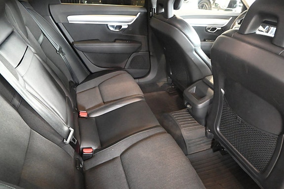 Volvo V90 13 of 26