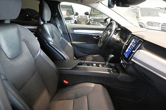 Volvo V90 11 of 26