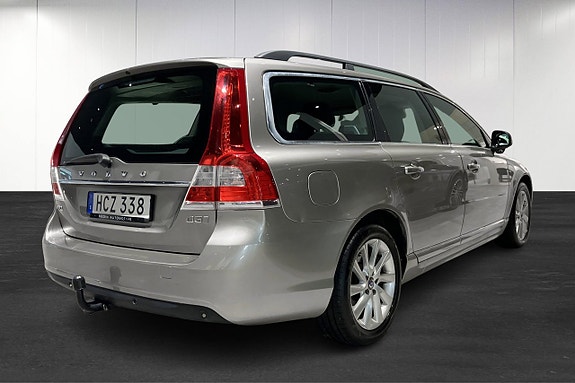 Volvo V70 4 of 13