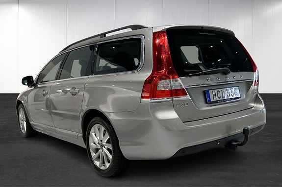 Volvo V70 3 of 13