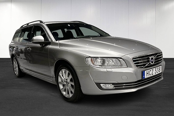 Volvo V70 2 of 13