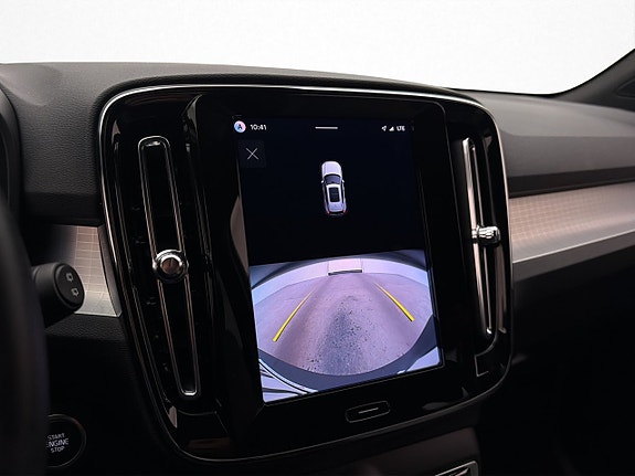 Volvo XC40 24 of 30