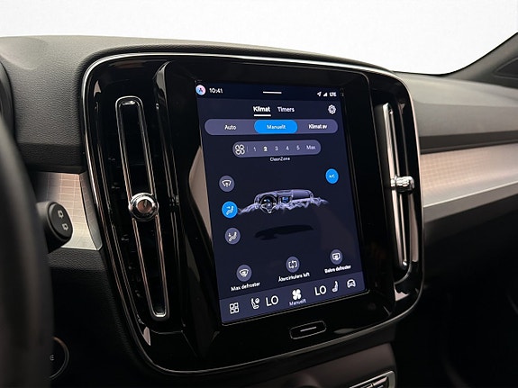 Volvo XC40 22 of 30