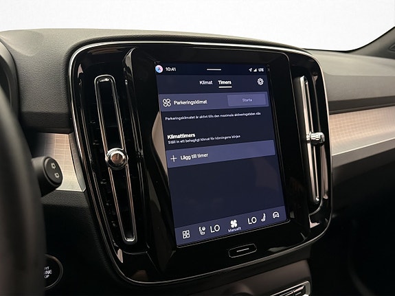 Volvo XC40 23 of 30