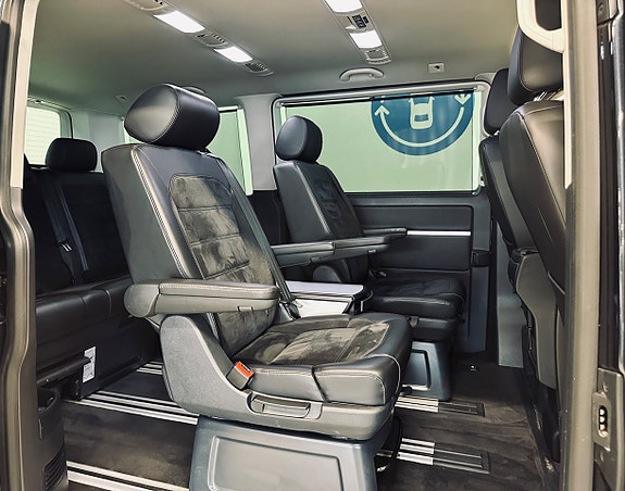 Volkswagen Multivan 9 of 15