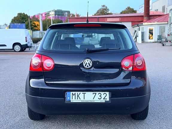 Volkswagen Golf V 6 of 22