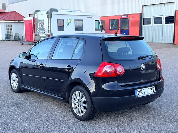 Volkswagen Golf V 7 of 22