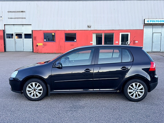 Volkswagen Golf V 8 of 22