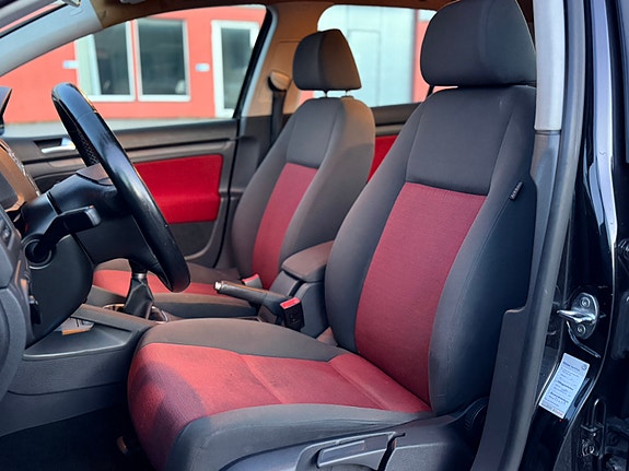 Volkswagen Golf V 11 of 22