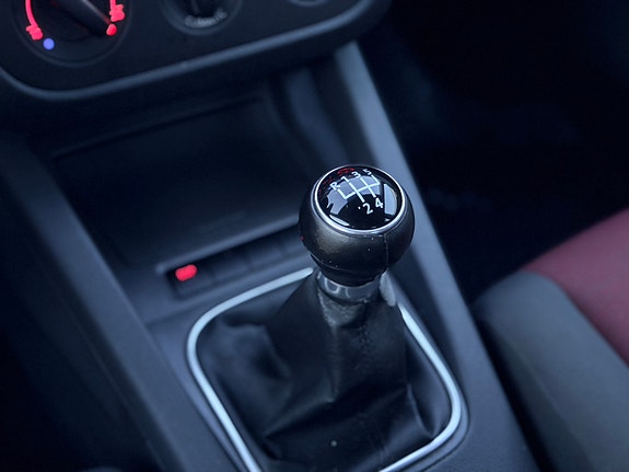 Volkswagen Golf V 18 of 22