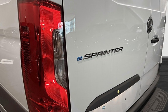 Mercedes-Benz Sprinter 412 18 of 20