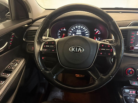 Kia Sorento 10 of 25