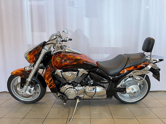 Suzuki M1800 6 of 10