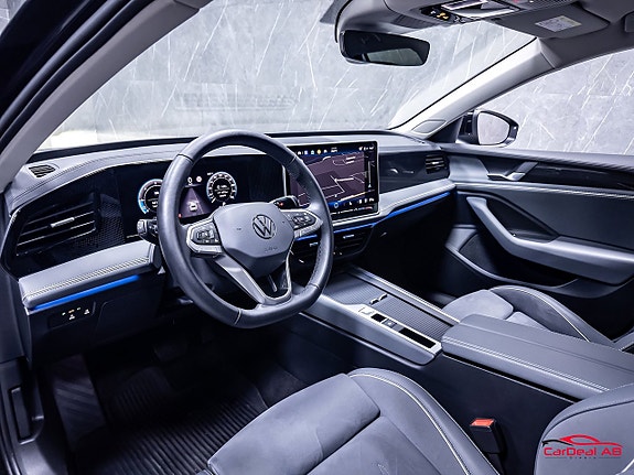 Volkswagen Passat 11 of 30
