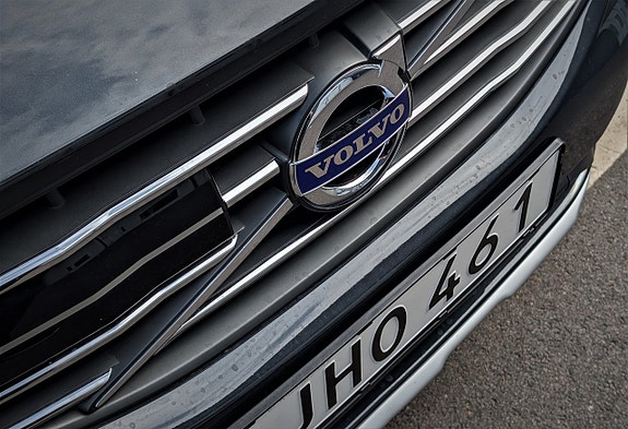 Volvo XC60 8 of 24