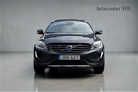 Volvo XC60 2 of 24