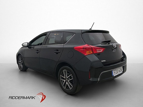 Toyota Auris 8 of 26