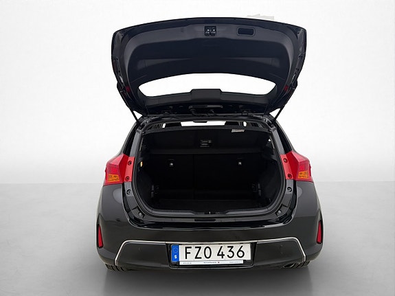 Toyota Auris 22 of 26
