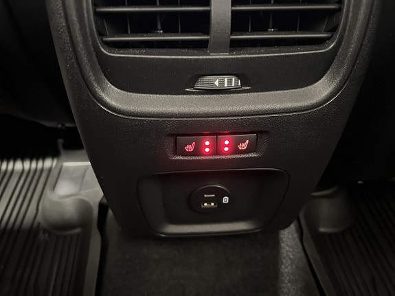 Ford Kuga 16 of 21