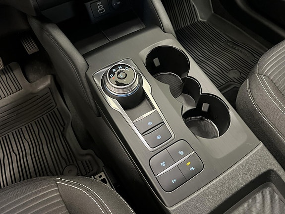 Ford Kuga 12 of 21