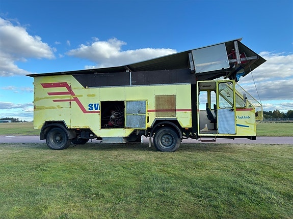 Segelflygs vinsch lastbil Scania 2 of 6