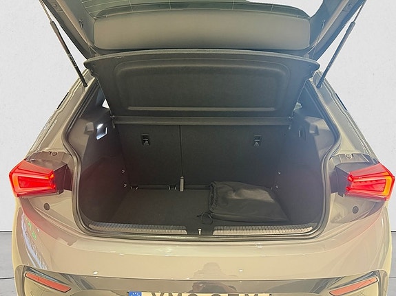 Cupra Born 16 of 22