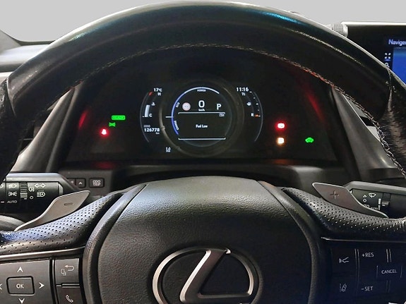 Lexus ES300h 11 of 16