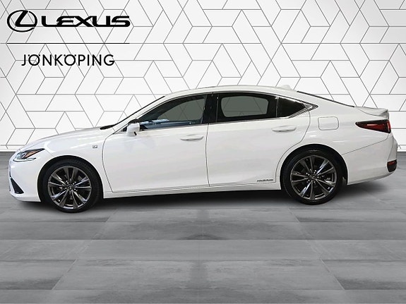 Lexus ES300h 5 of 16