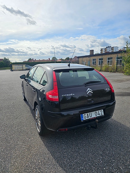Citroen C4 5 of 6