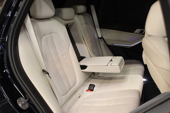 BMW X5 11 of 20